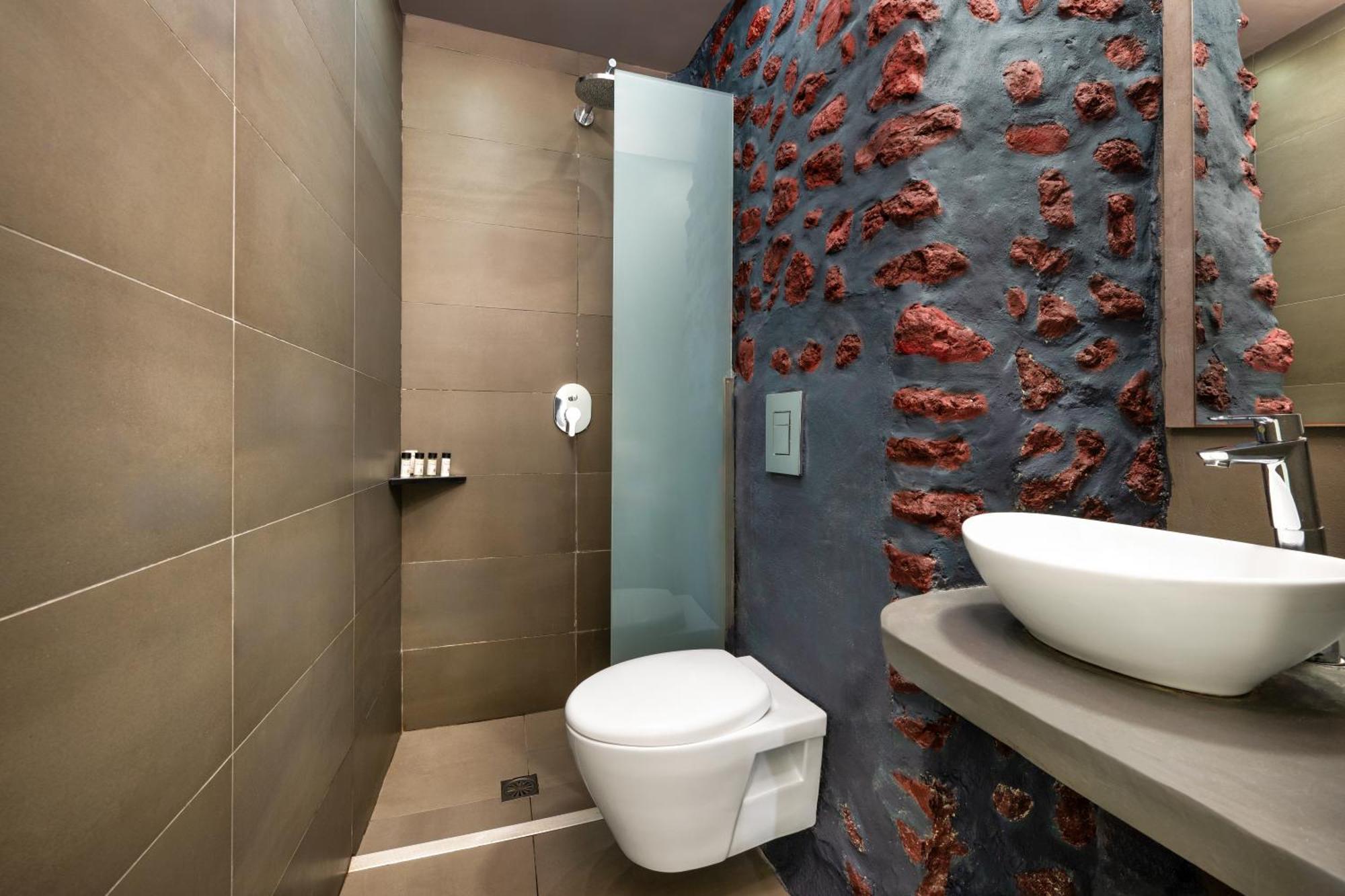 Lava Stone Bed & Breakfast เอีย ภายนอก รูปภาพ