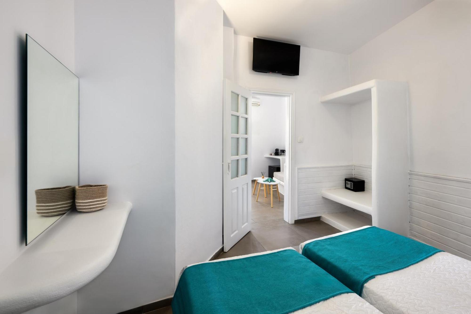 Lava Stone Bed & Breakfast เอีย ภายนอก รูปภาพ